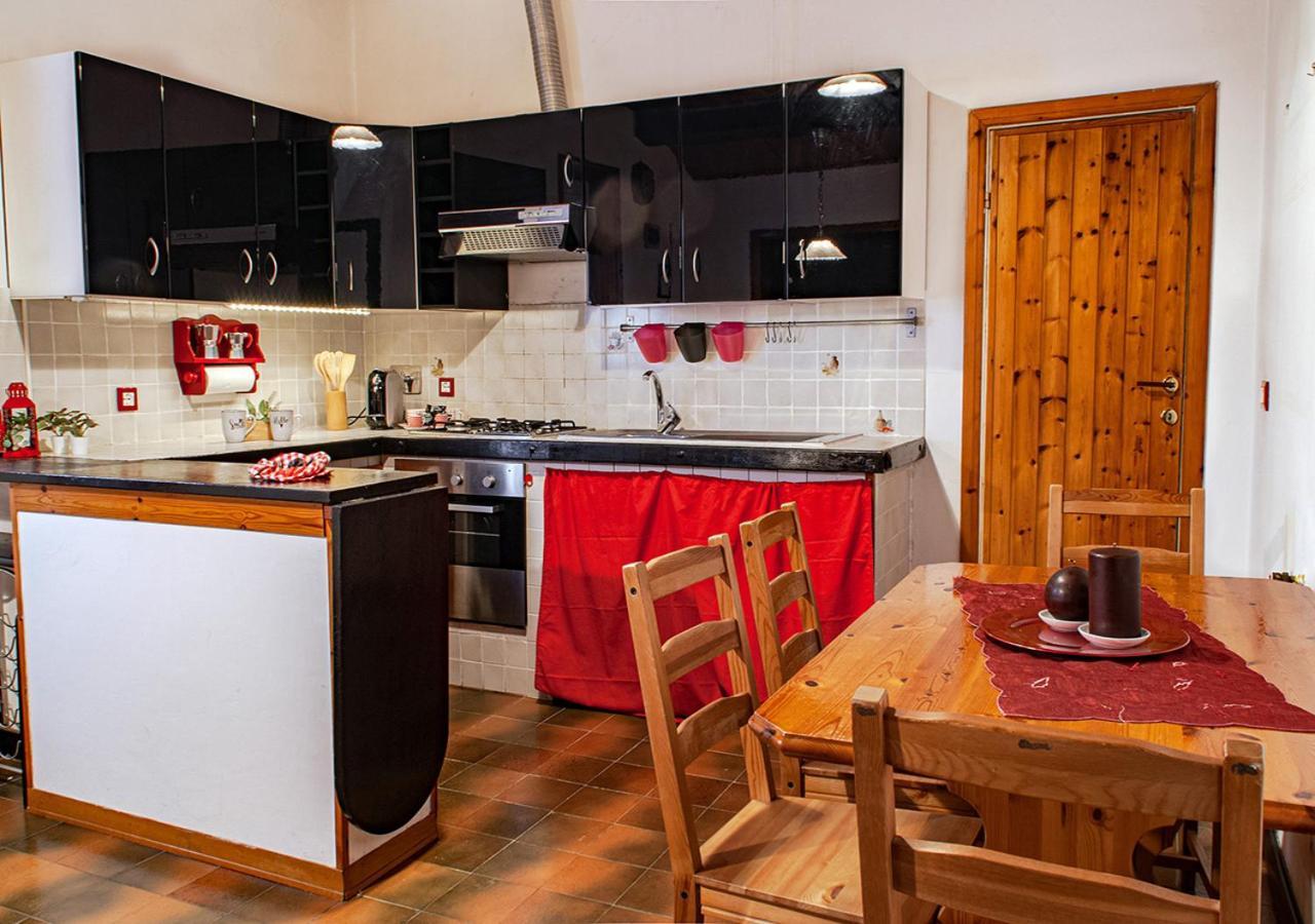 Apartmán Il Rifugio A 3 Minuti Dai Traghetti Livorno Exteriér fotografie